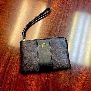 Coach wristlet.  Great condition, only used a few times.